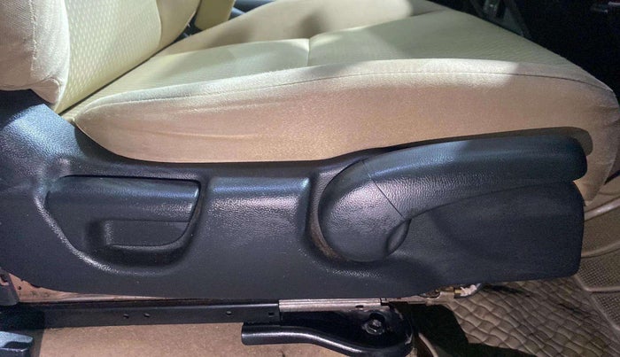 2017 Honda City 1.5L I-VTE V CVT, Petrol, Automatic, 54,083 km, Driver Side Adjustment Panel