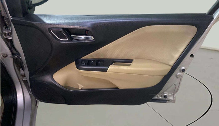 2017 Honda City 1.5L I-VTE V CVT, Petrol, Automatic, 54,083 km, Driver Side Door Panels Control