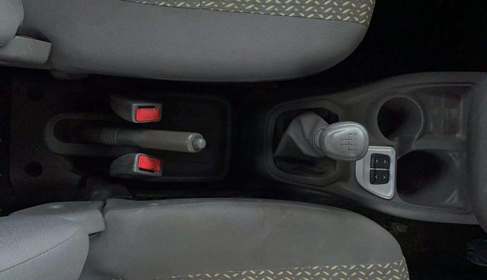 2017 Datsun Redi Go T (O), Petrol, Manual, 93,010 km, Gear Lever