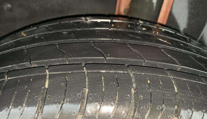 2019 MG HECTOR SHARP 1.5 DCT PETROL, Petrol, Automatic, 29,207 km, Left Rear Tyre Tread