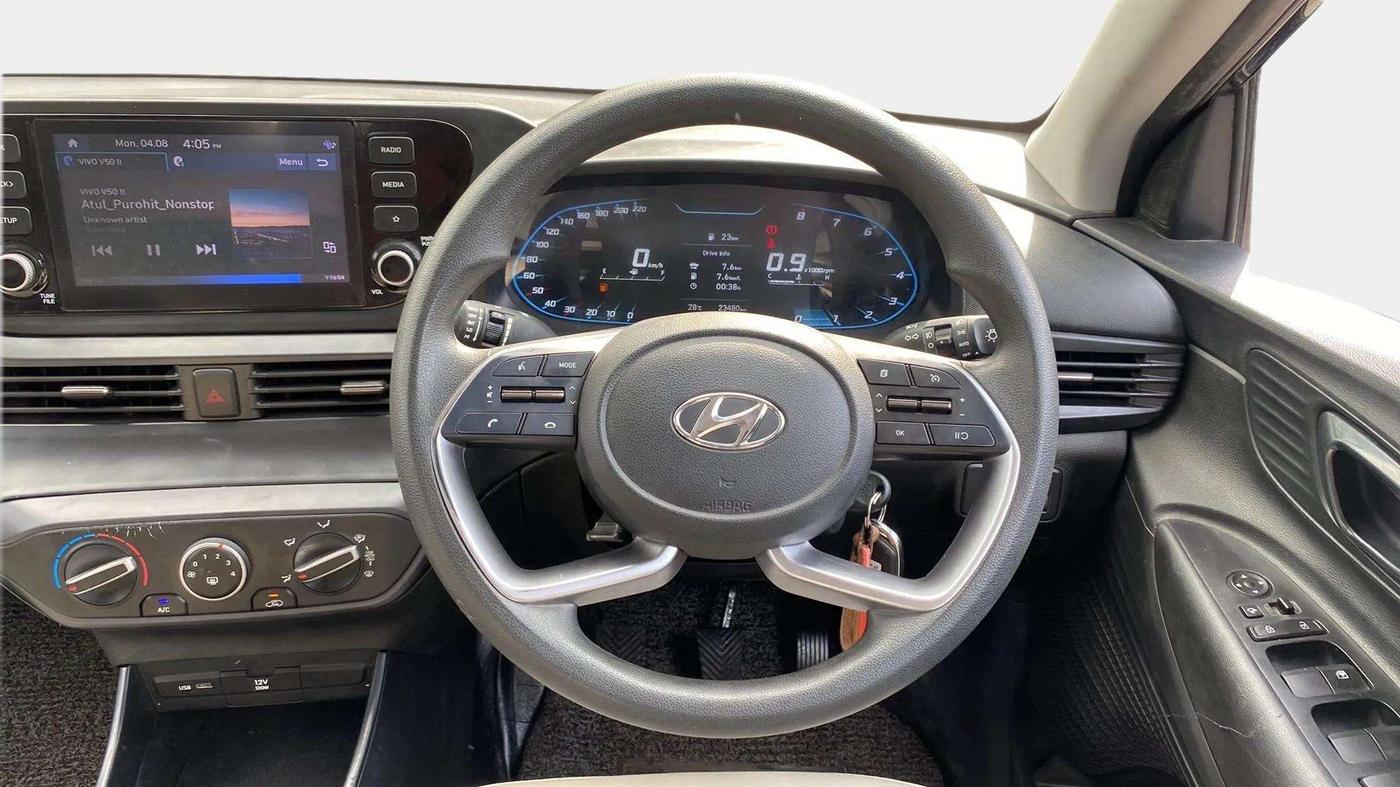 2023 Hyundai NEW I20 SPORTZ 1.2 MT, Petrol, Manual, 23,392 km, Steering Wheel Close Up