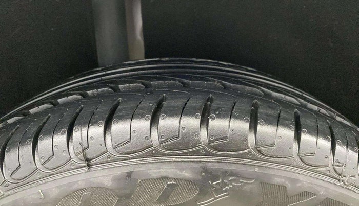 2017 Ford Ecosport TITANIUM 1.5L PETROL AT, Petrol, Automatic, 69,846 km, Right Rear Tyre Tread