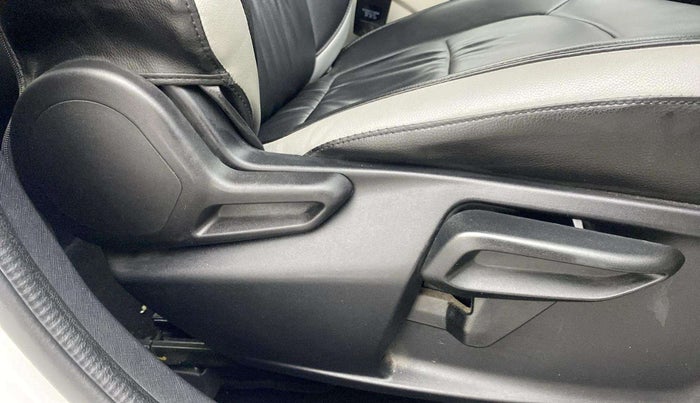 2023 Tata NEXON XZ PLUS PETROL, Petrol, Manual, 27,182 km, Driver Side Adjustment Panel