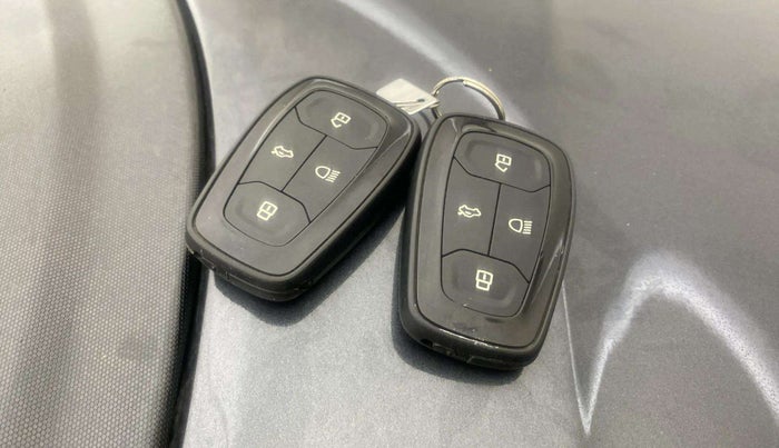 2019 Tata NEXON XZ PLUS DIESEL, Diesel, Manual, 56,201 km, Key Close Up