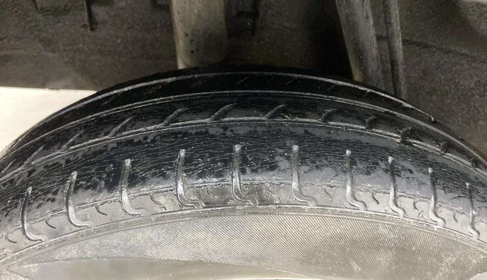 2018 Renault Kwid RXT 1.0 (O), Petrol, Manual, 39,846 km, Right Rear Tyre Tread