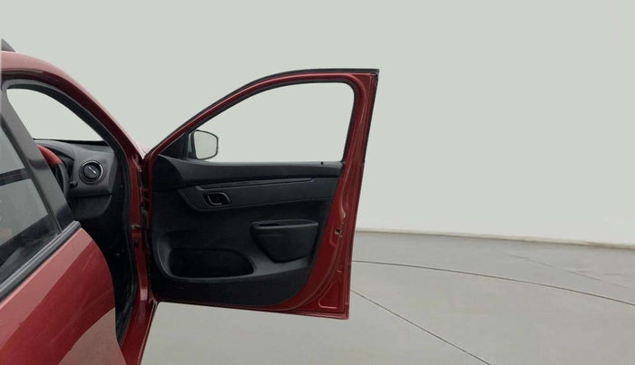 2018 Renault Kwid RXT 1.0 (O), Petrol, Manual, 39,846 km, RHS Front Door