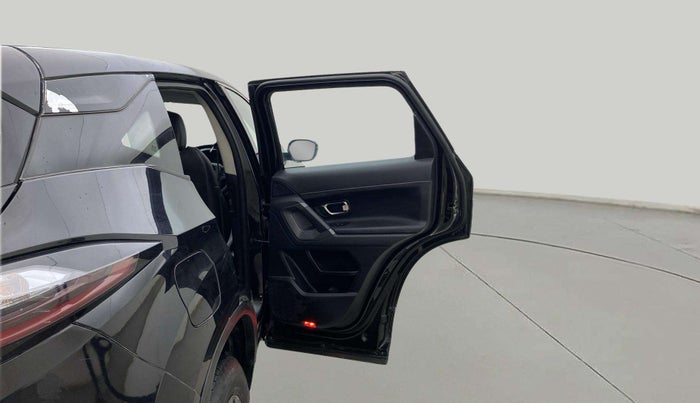 2021 Tata Harrier XZA PLUS 2.0L DARK EDITION, Diesel, Automatic, 92,586 km, RHS Rear Door