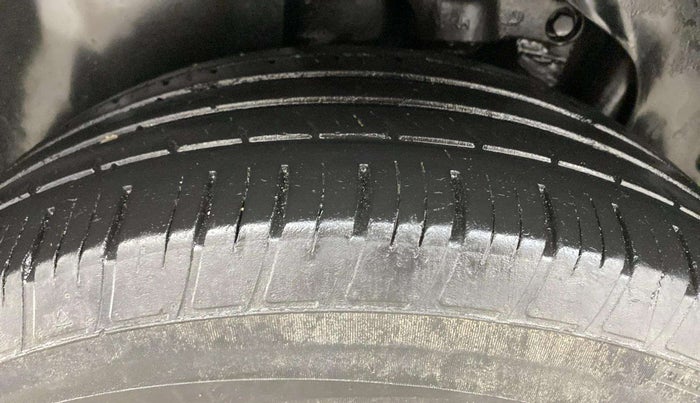 2021 Tata Harrier XZA PLUS 2.0L DARK EDITION, Diesel, Automatic, 92,586 km, Right Rear Tyre Tread