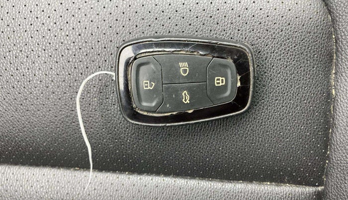 2021 Tata Harrier XZA PLUS 2.0L DARK EDITION, Diesel, Automatic, 92,586 km, Key Close Up