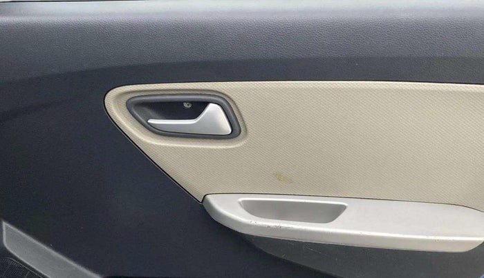 2015 Maruti Alto K10 VXI, Petrol, Manual, 40,845 km, Driver Side Door Panels Control