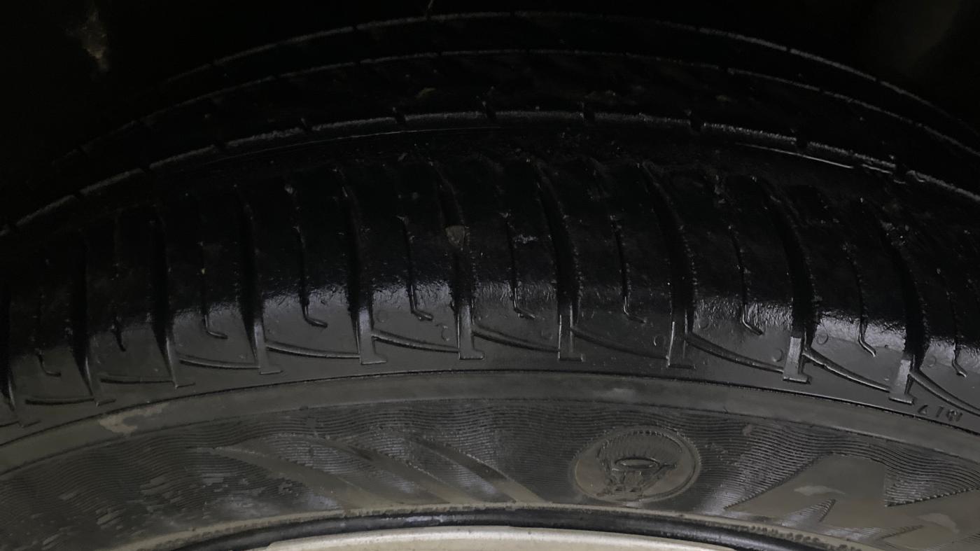 2018 Maruti Vitara Brezza VDI AMT, Diesel, Automatic, 1,00,973 km, Left Rear Tyre Tread