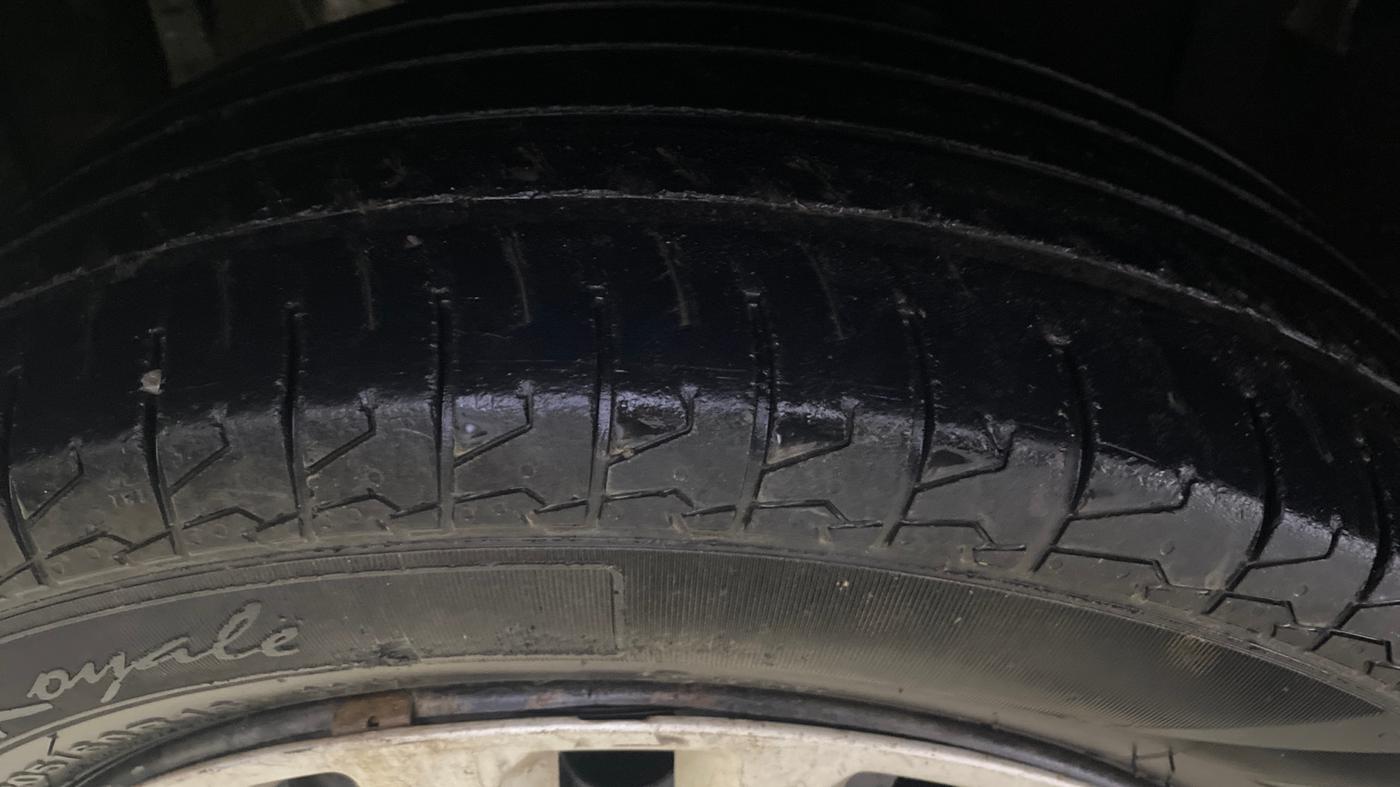 2018 Maruti Vitara Brezza VDI AMT, Diesel, Automatic, 1,00,973 km, Left Front Tyre Tread