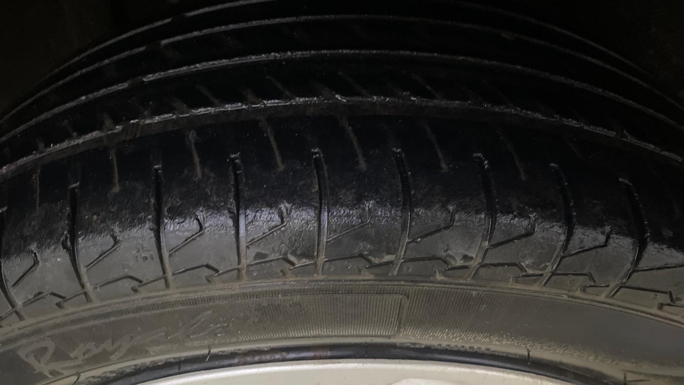 2018 Maruti Vitara Brezza VDI AMT, Diesel, Automatic, 1,00,973 km, Right Rear Tyre Tread