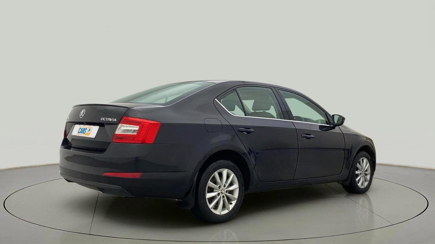 2016 Skoda Octavia STYLE PLUS AT 1.8 TSI, Petrol, Automatic, 98,770 km, Right Back Diagonal