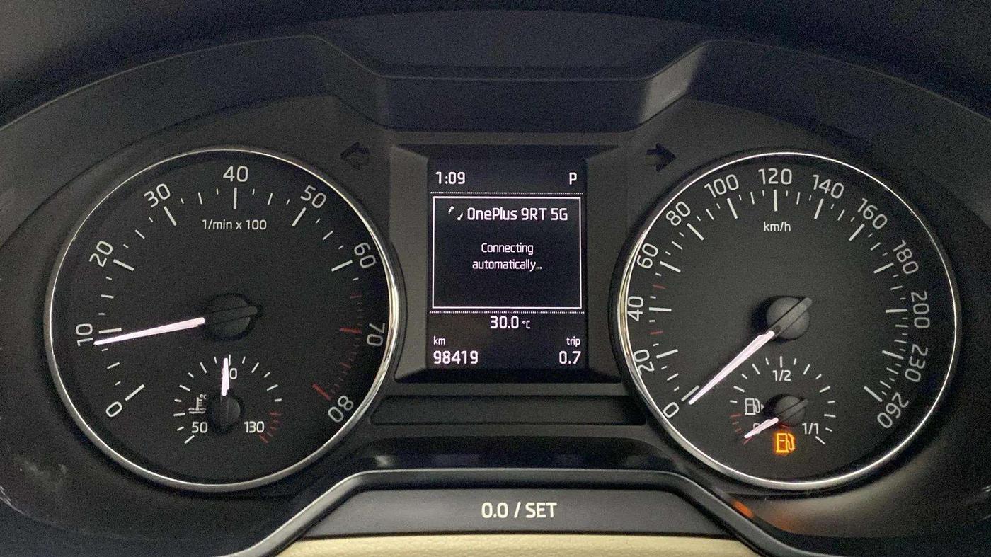 2016 Skoda Octavia STYLE PLUS AT 1.8 TSI, Petrol, Automatic, 98,770 km, Odometer Image