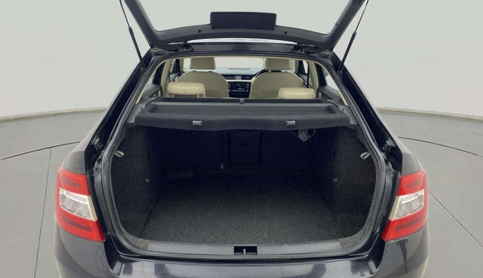 2016 Skoda Octavia STYLE PLUS AT 1.8 TSI, Petrol, Automatic, 98,374 km, Boot Open Zoomed View