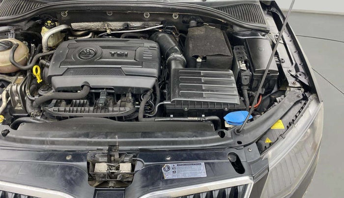 2016 Skoda Octavia STYLE PLUS AT 1.8 TSI, Petrol, Automatic, 98,374 km, Engine View - Left