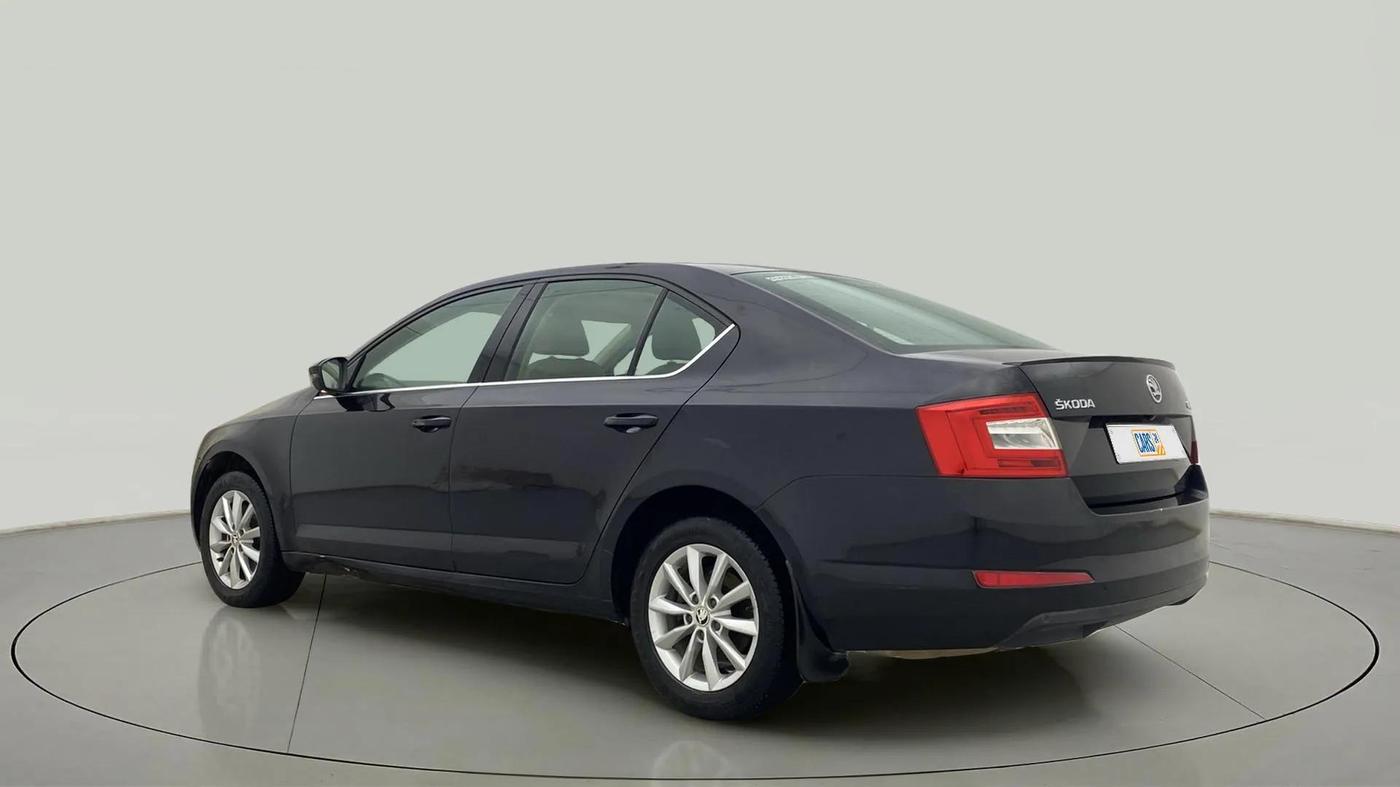 2016 Skoda Octavia STYLE PLUS AT 1.8 TSI, Petrol, Automatic, 98,770 km, Left Back Diagonal