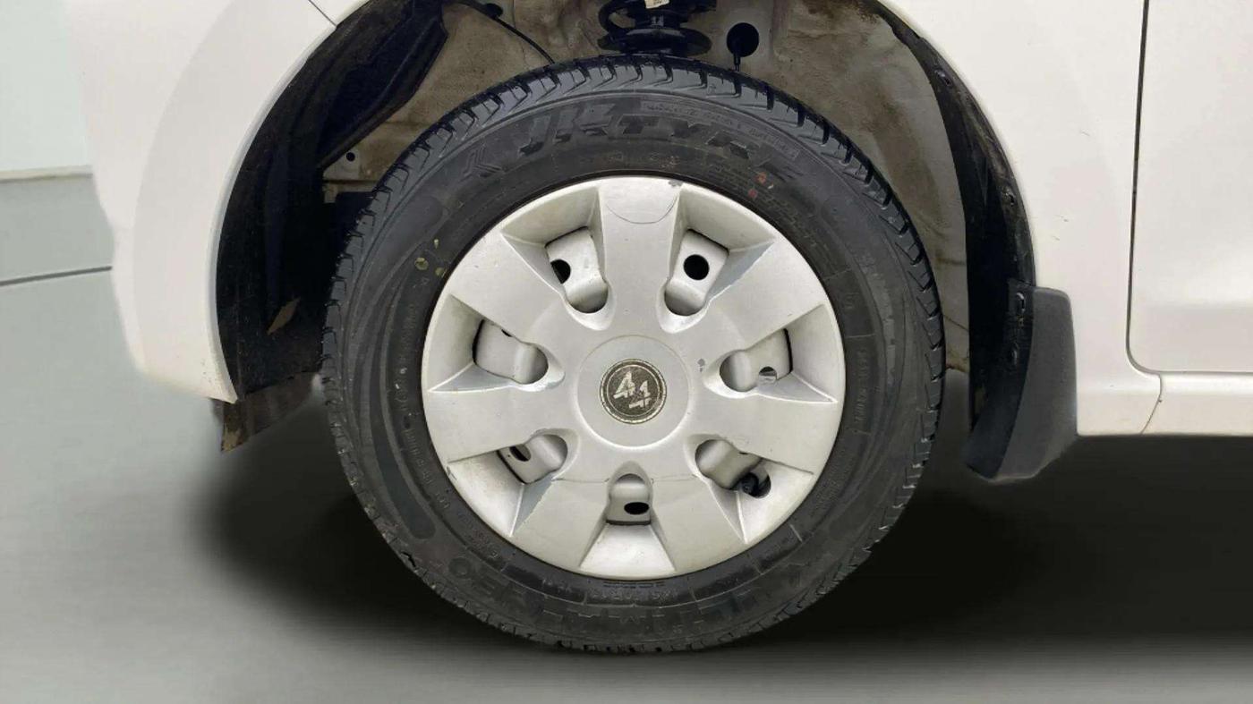 2023 Maruti Alto K10 LXI, Petrol, Manual, 17,401 km, Left Front Wheel