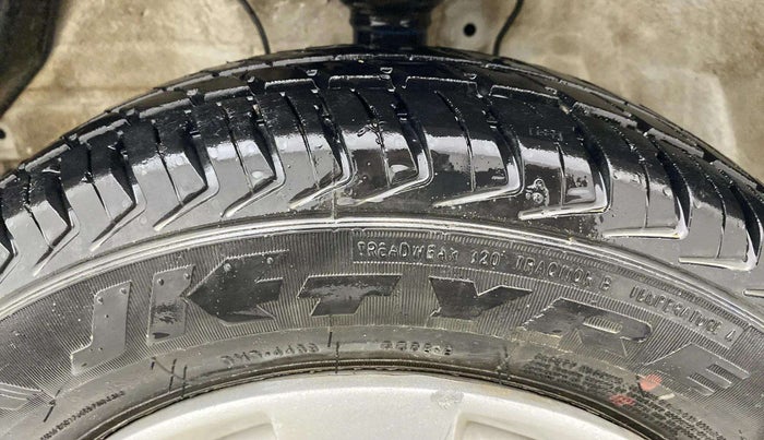 2023 Maruti Alto K10 LXI, Petrol, Manual, 17,401 km, Left Front Tyre Tread