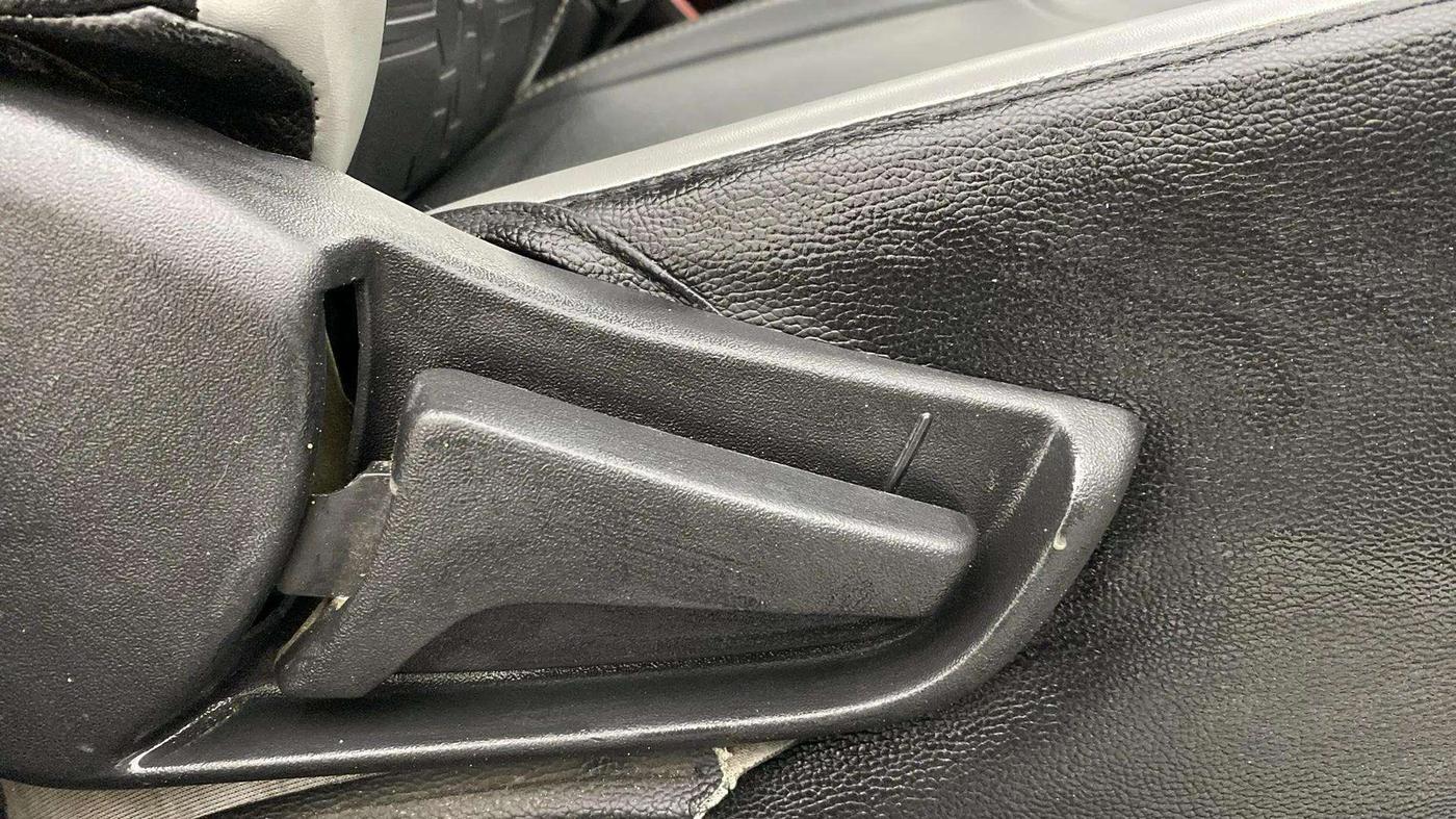 2023 Maruti Alto K10 LXI, Petrol, Manual, 17,401 km, Driver Side Adjustment Panel