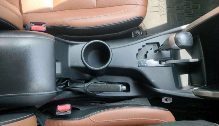2021 Toyota Innova Crysta 2.4 ZX AT 7 STR, Diesel, Automatic, 99,912 km, Gear Lever