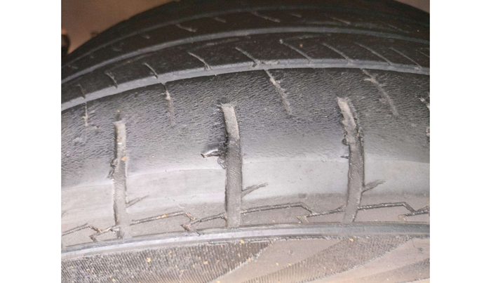 2021 Toyota Innova Crysta 2.4 ZX AT 7 STR, Diesel, Automatic, 99,912 km, Left Rear Tyre Tread
