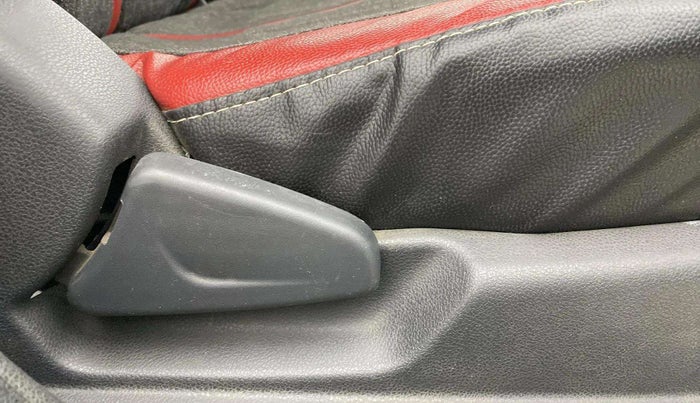 2016 Renault Kwid RXL, Petrol, Manual, 57,810 km, Driver Side Adjustment Panel