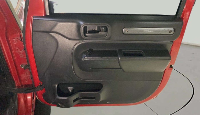 2022 Mahindra Thar LX HT PETROL 4WD MT, Petrol, Manual, 41,187 km, Driver Side Door Panels Control