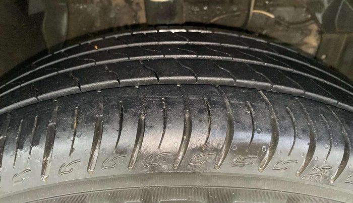 2021 Maruti Vitara Brezza VXI AT SHVS, Petrol, Automatic, 67,008 km, Right Front Tyre Tread