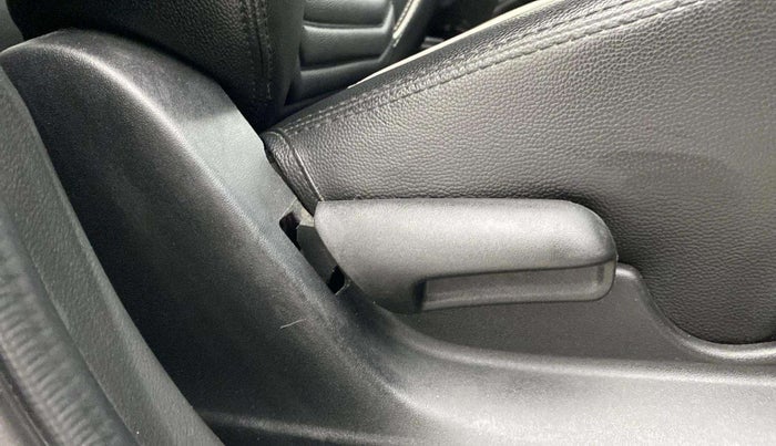 2021 Maruti Vitara Brezza VXI AT SHVS, Petrol, Automatic, 67,008 km, Driver Side Adjustment Panel