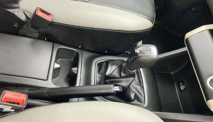 2020 Renault TRIBER RXZ AMT, Petrol, Automatic, 19,478 km, Gear Lever