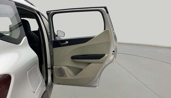 2020 Renault TRIBER RXZ AMT, Petrol, Automatic, 19,478 km, RHS Rear Door