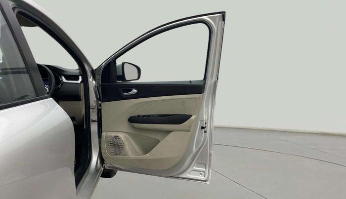 2020 Renault TRIBER RXZ AMT, Petrol, Automatic, 19,478 km, RHS Front Door