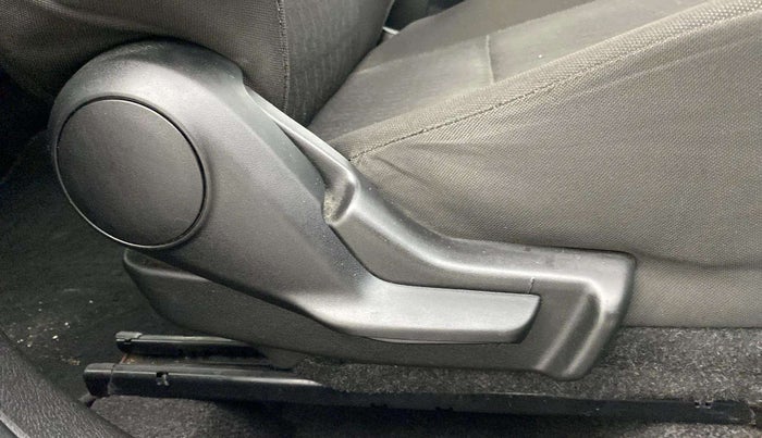 2017 Maruti Baleno DELTA PETROL 1.2, Petrol, Manual, 33,163 km, Driver Side Adjustment Panel