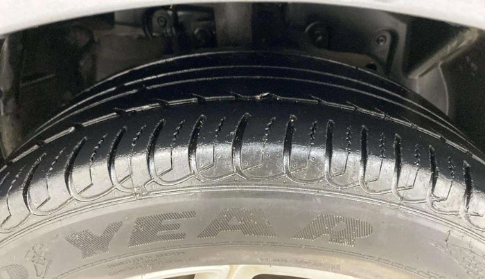 2016 Ford Ecosport TITANIUM 1.5L PETROL, Petrol, Manual, 48,298 km, Right Front Tyre Tread