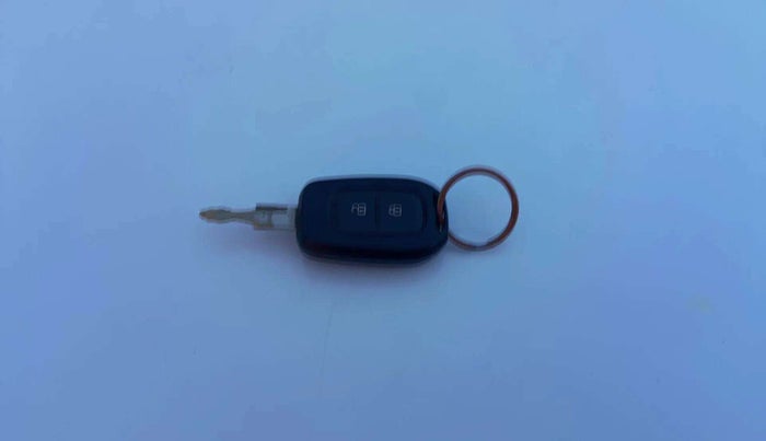 2021 Renault Kwid RXT 1.0 (O), Petrol, Manual, 37,642 km, Key Close Up