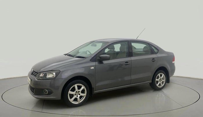 2013 Volkswagen Vento HIGHLINE PETROL AT, Petrol, Automatic, 94,359 km, Left Front Diagonal