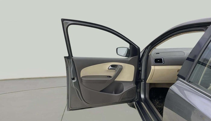 2013 Volkswagen Vento HIGHLINE PETROL AT, Petrol, Automatic, 94,359 km, LHS Front Door