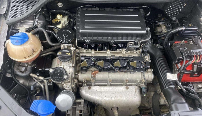 2013 Volkswagen Vento HIGHLINE PETROL AT, Petrol, Automatic, 94,359 km, Engine View - Right