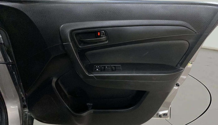 2021 Maruti Vitara Brezza VXI, Petrol, Manual, 83,880 km, Driver Side Door Panels Control