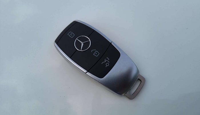 2021 Mercedes Benz C Class C 200 Prime, Petrol, Automatic, 23,560 km, Key Close Up