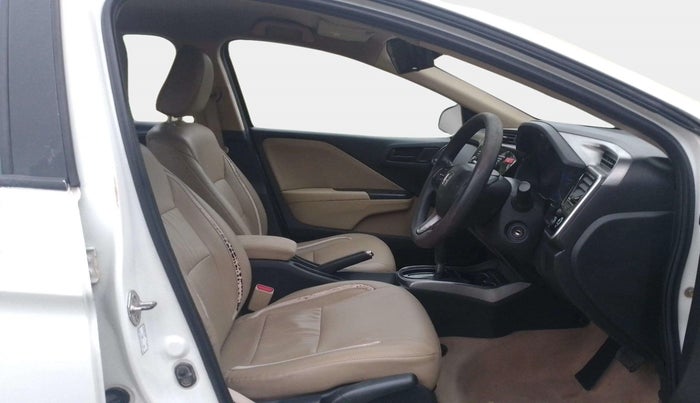 2016 Honda City 1.5L I-VTEC SV CVT, Petrol, Automatic, 1,16,465 km, Right Side Front Door Cabin