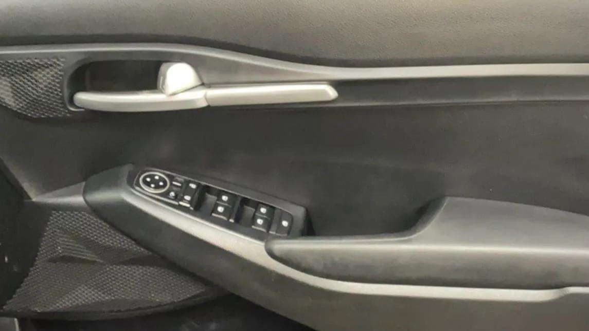 2020 KIA SELTOS HTK PLUS 1.5, Petrol, Manual, 93,929 km, Driver Side Door Panels Control