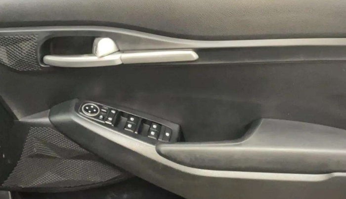 2020 KIA SELTOS HTK PLUS 1.5, Petrol, Manual, 93,840 km, Driver Side Door Panels Control