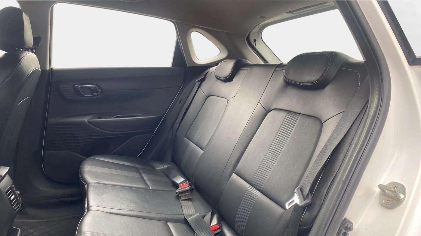 2020 Hyundai NEW I20 SPORTZ 1.0T GDI IMT, Petrol, Manual, 67,402 km, Right Side Rear Door Cabin