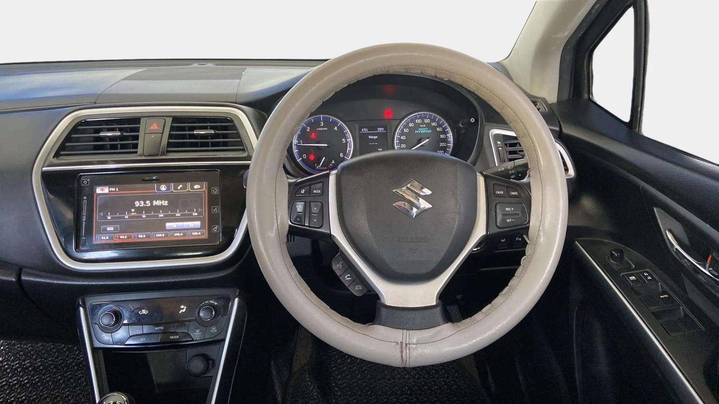 2018 Maruti S Cross ZETA 1.3, Diesel, Manual, 84,493 km, Steering Wheel Close Up