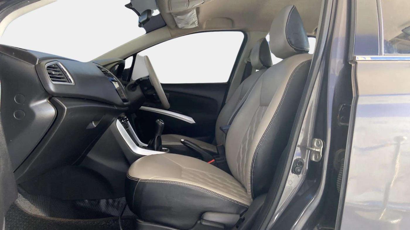 2018 Maruti S Cross ZETA 1.3, Diesel, Manual, 84,493 km, Right Side Front Door Cabin