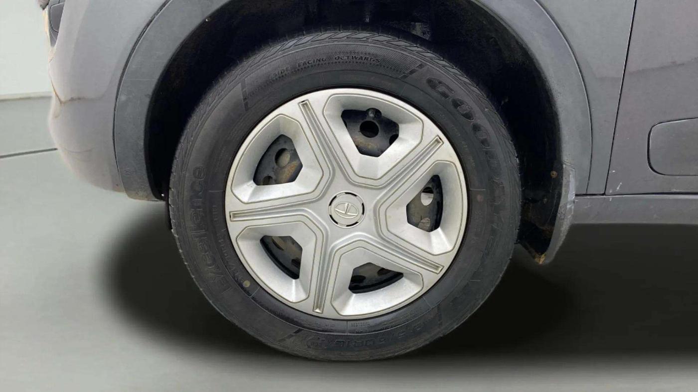 2019 Tata NEXON XMA PETROL, Petrol, Automatic, 64,508 km, Left Front Wheel