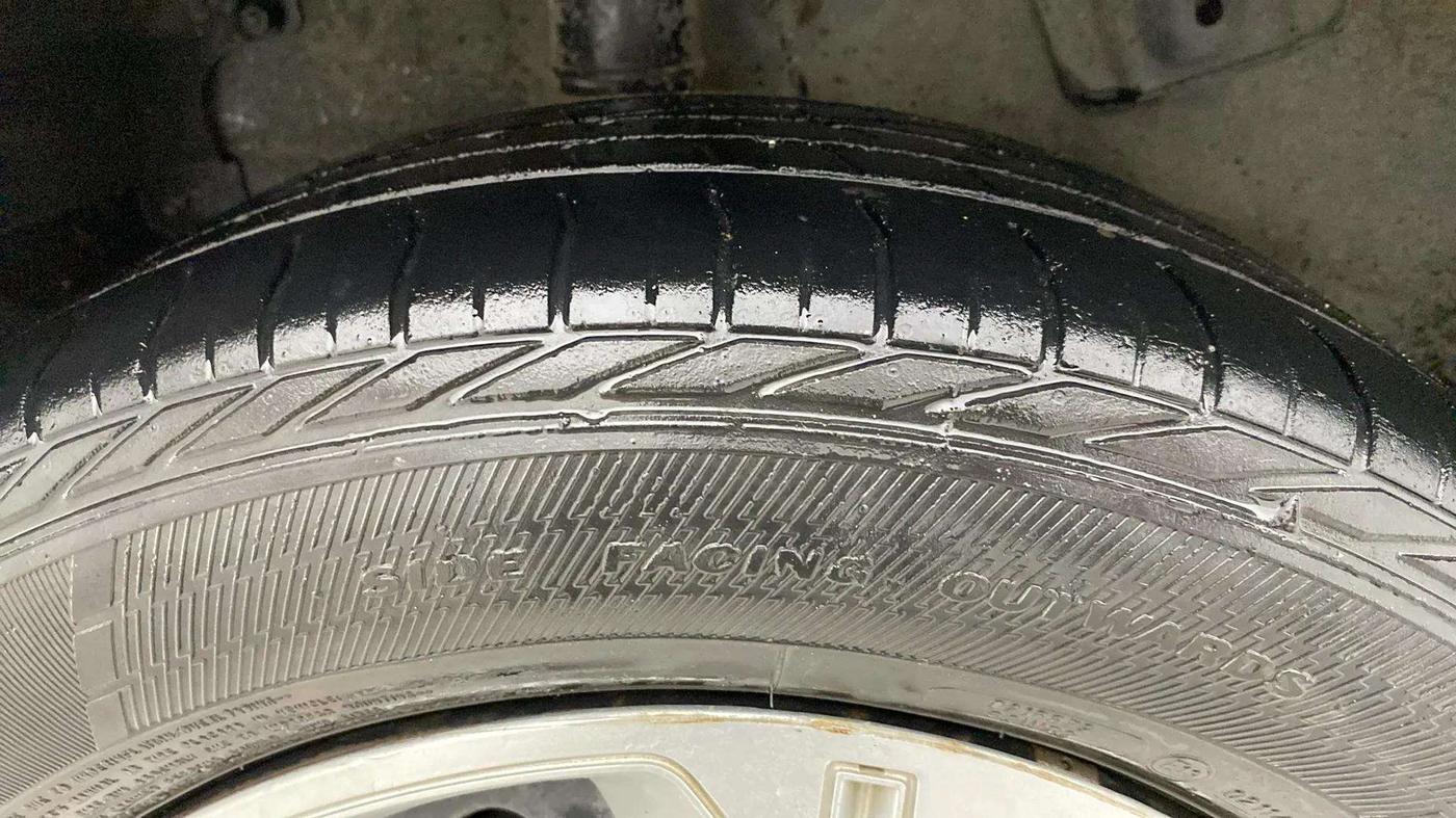 2019 Tata NEXON XMA PETROL, Petrol, Automatic, 64,508 km, Right Rear Tyre Tread